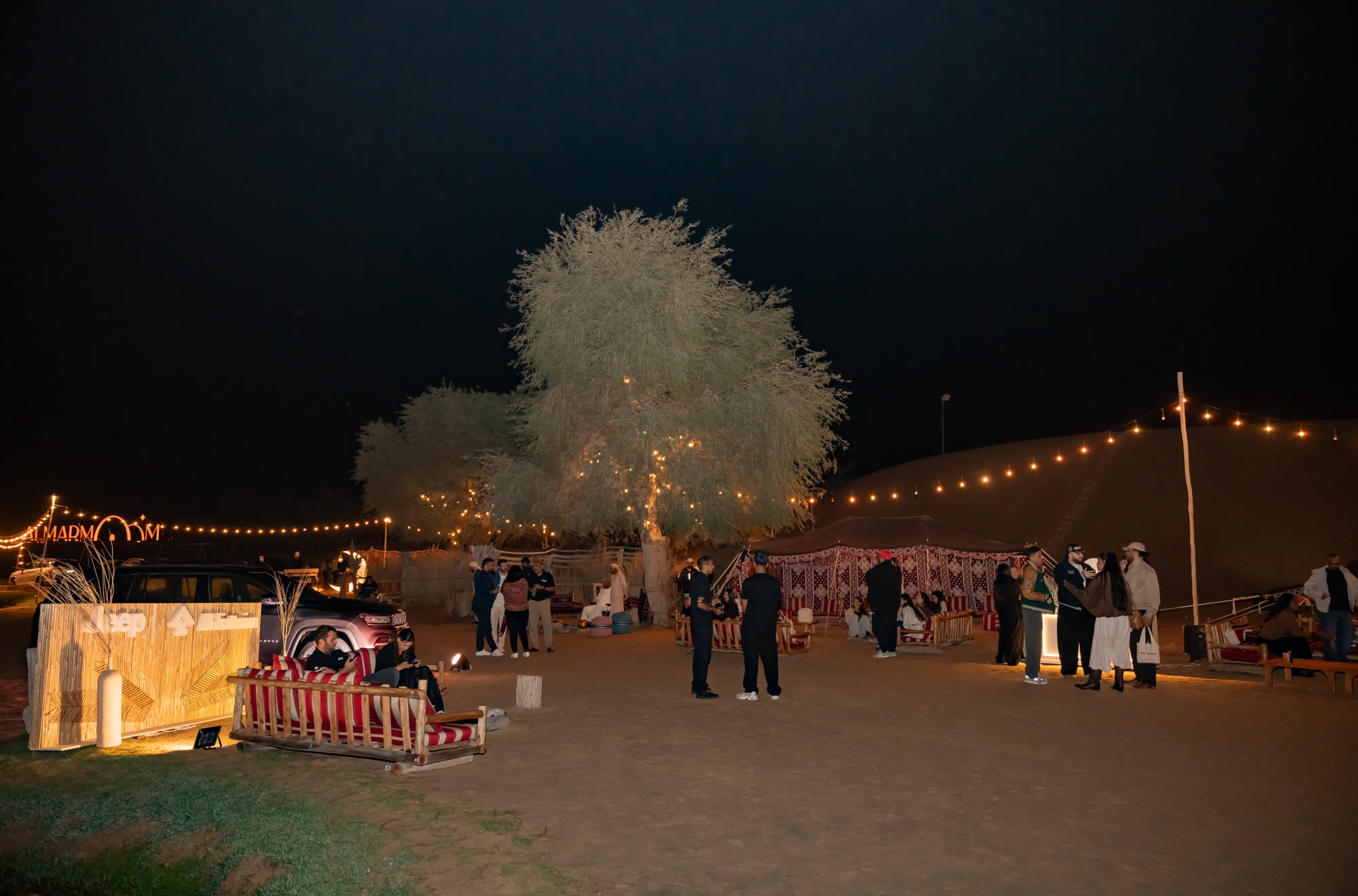 Jeep Commander experience zone
